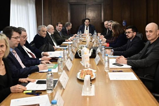 Η Ν.Δ. ψάχνει «σωσίβιο» στις εισαγόμενες ψήφους